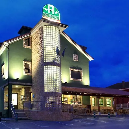 Отель San Miguel De La Barreda Pola de Siero